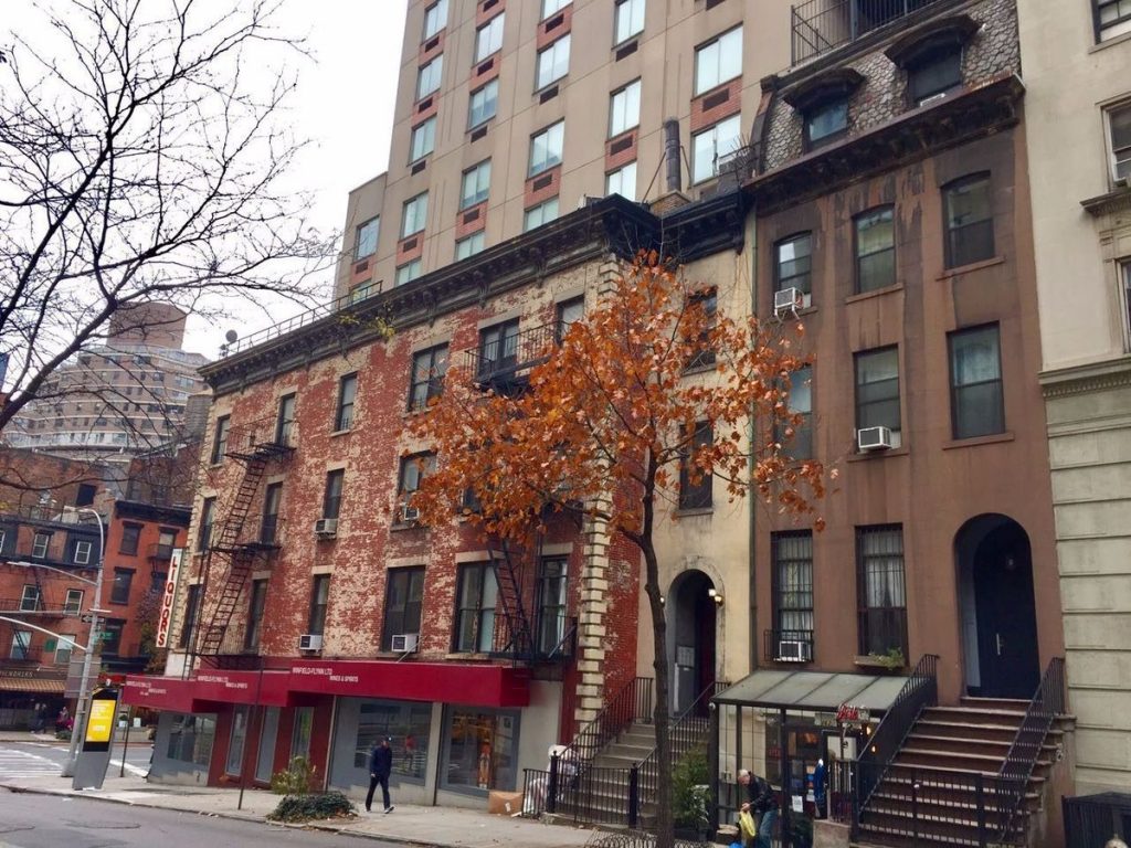 Combatirán déficit de viviendas asequibles en Nueva York con la transformación de hoteles en desuso
